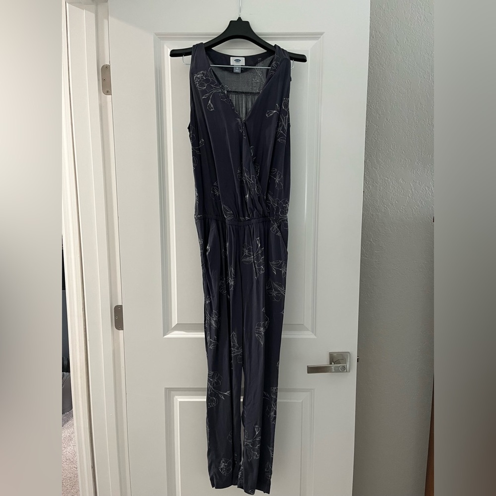 Old Navy blueish gray and white flowers jumpsuit - size XS